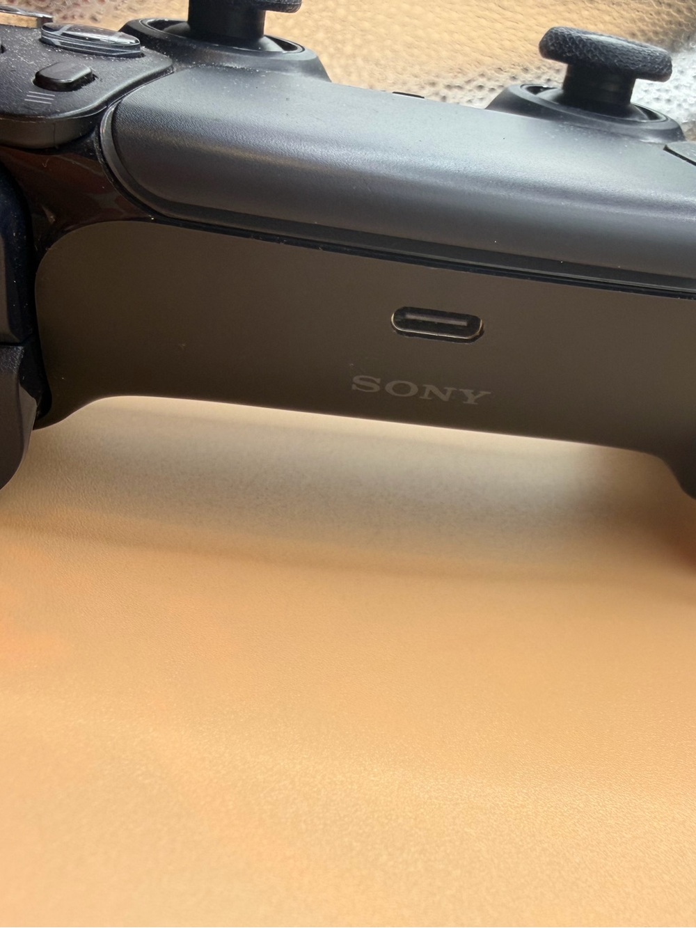 PS5 Controller - Picture 3 of 3